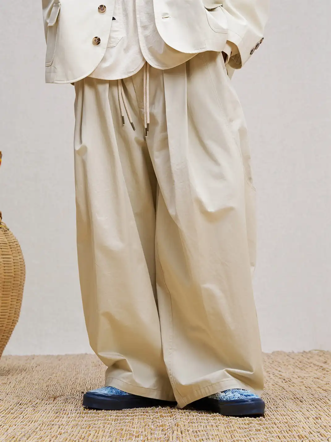 UNLIMITED MOTE | Solid Color Striped Trousers