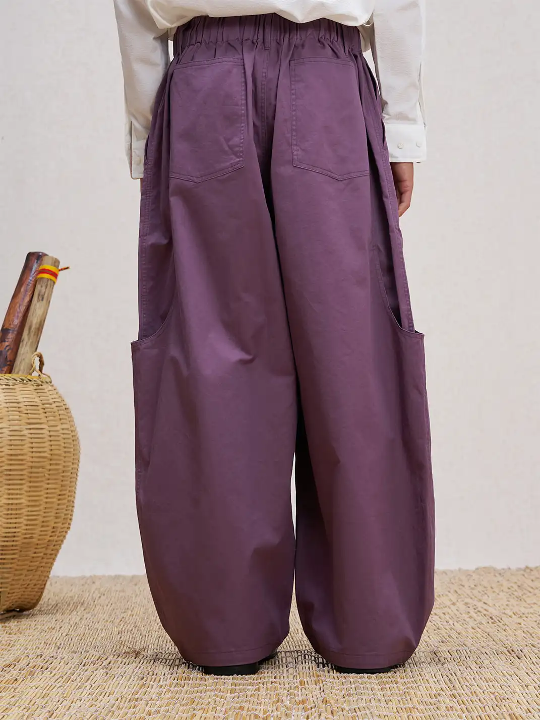 UNLIMITED MOTE | Solid Color Striped Trousers