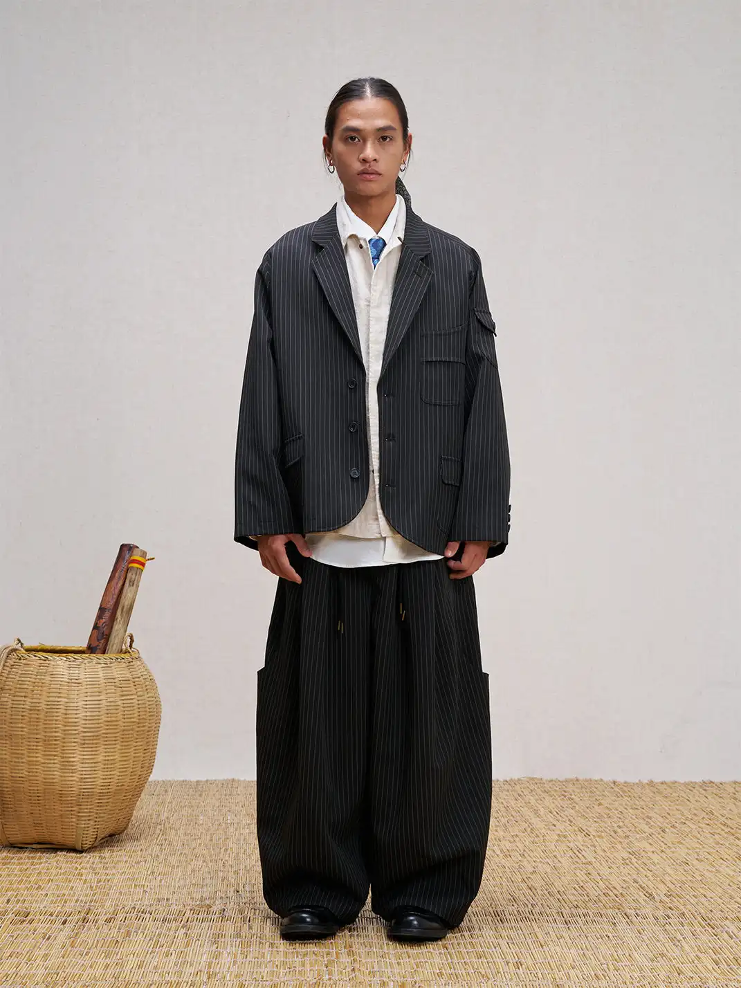 UNLIMITED MOTE | Solid Color Striped Trousers