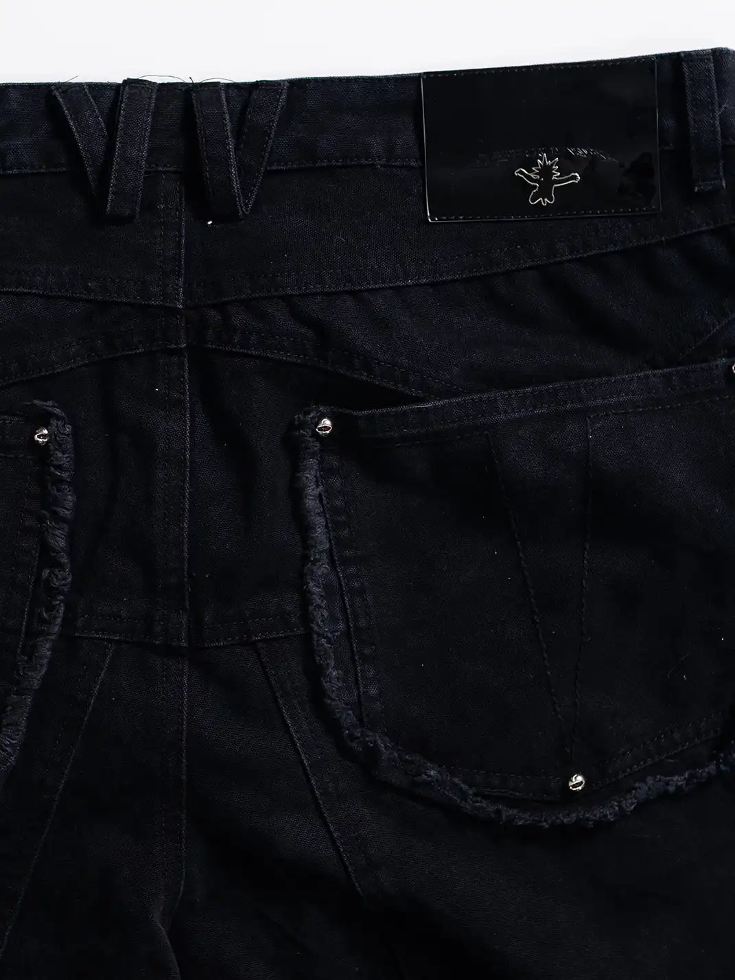 FVVO | Embroidered Signature Jeans