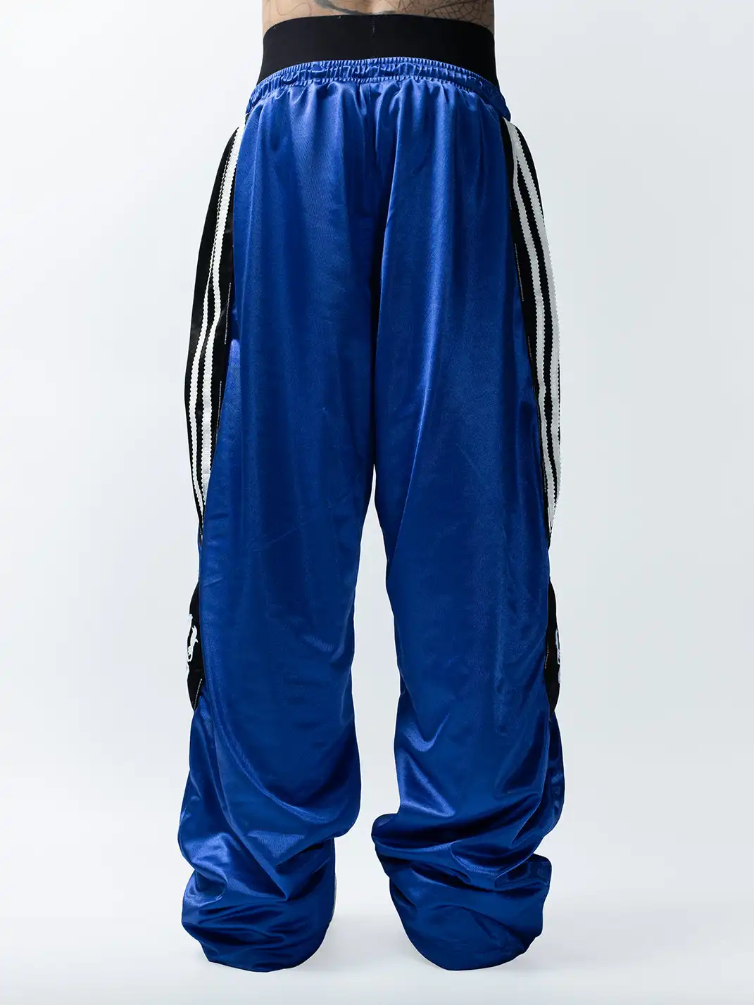 FVVO | Wolf Print Embroidered Sweatpants