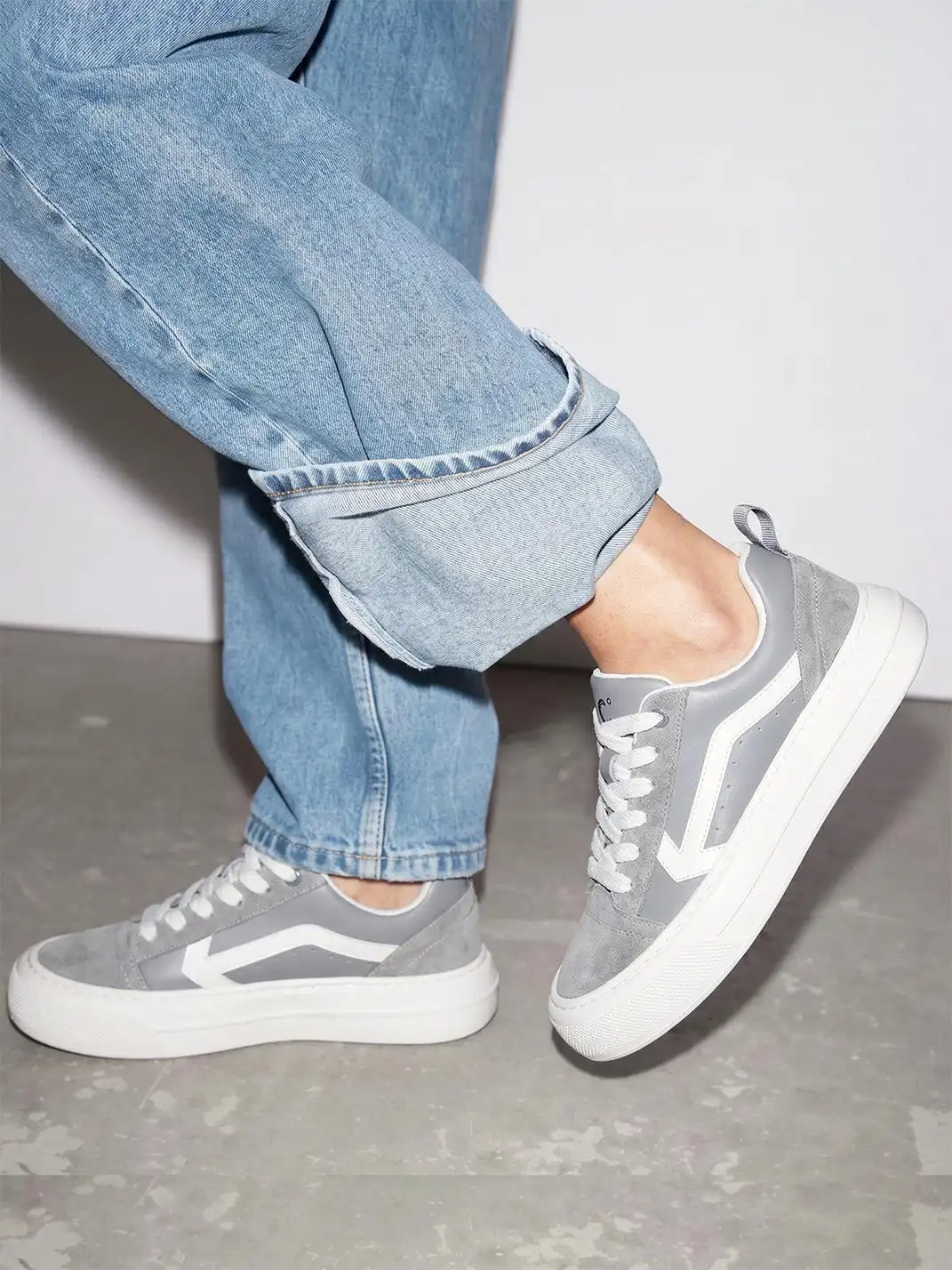 C.BANNER | Grey Platform Low-top Sneakers