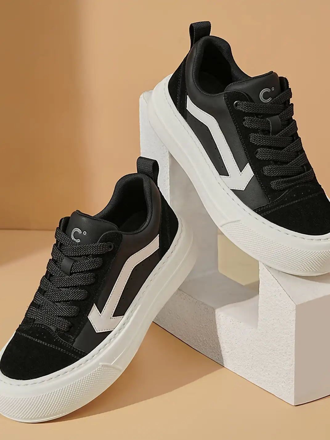 C.BANNER | Black Platform Low-top Sneakers