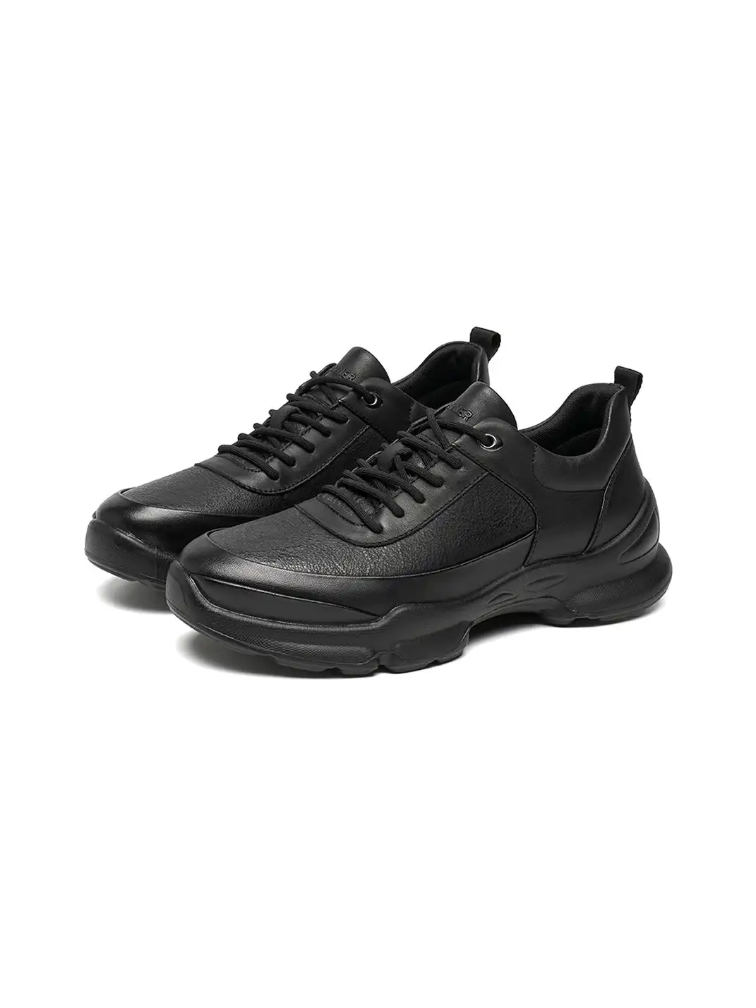 C.BANNER | Chunky Leather Low-Top Sneakers