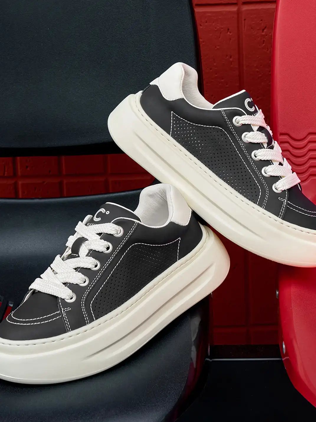 C.BANNER | Stitched Platform Low-Top Sneakers