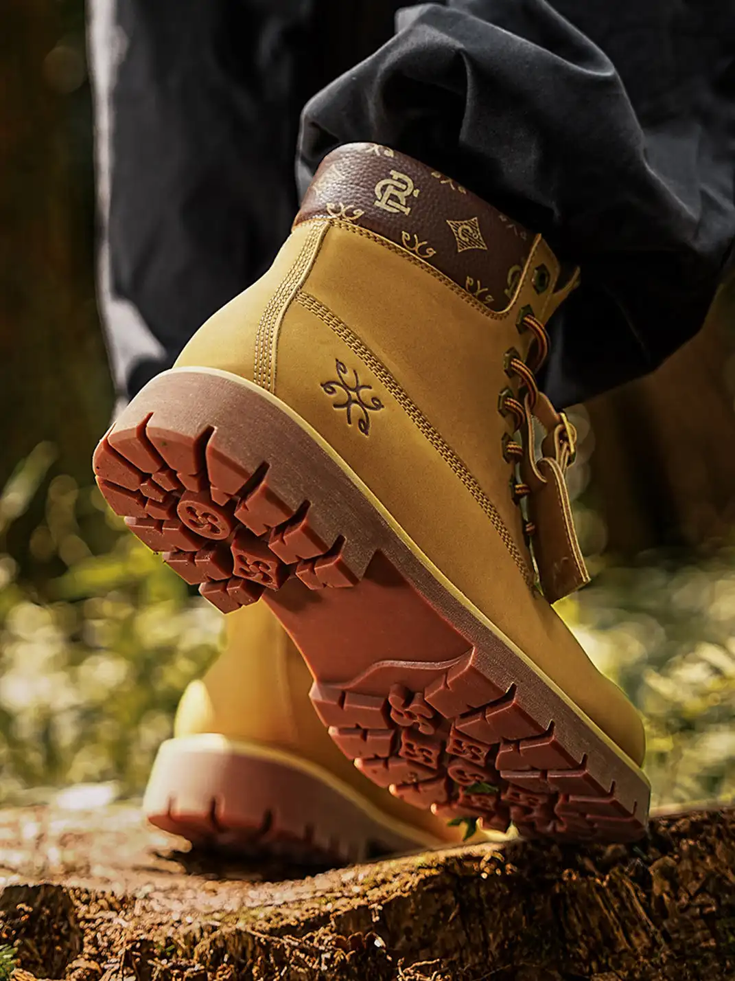 C.BANNER | Lug Sole Lace-Up Ankle Boots