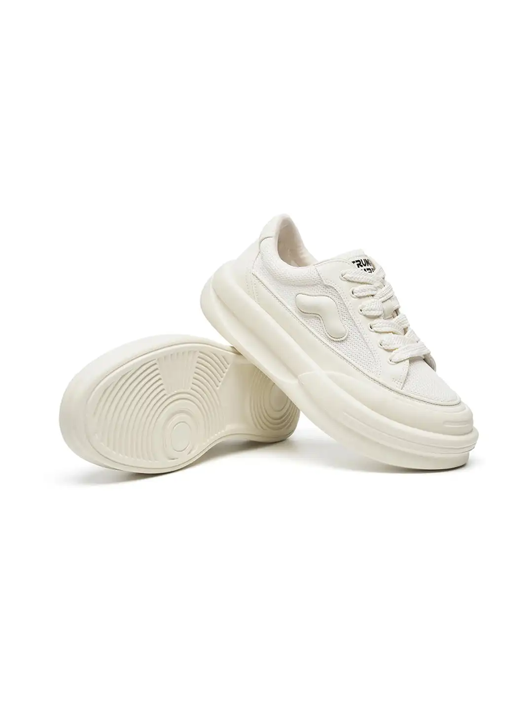 TRUMPPIPE | White Mesh Platform Low-Top Sneakers