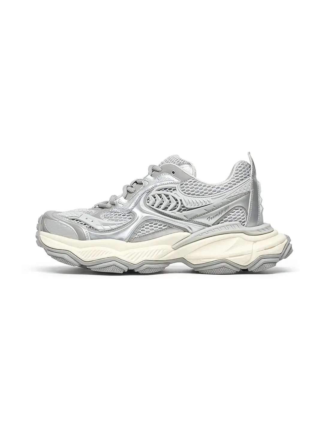 TRUMPPIPE | Silver Layered Retro Runner Sneakers