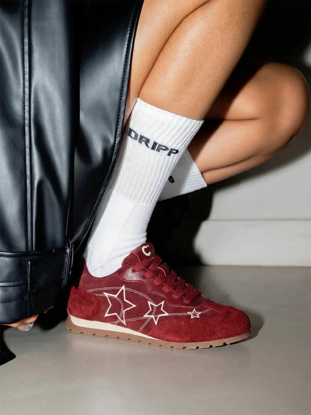 C.BANNER | Red Star Embroidered Low-Top Sneakers