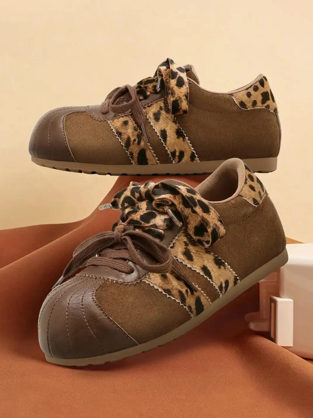 C.BANNER | Brown Leopard Panel Low-Top Sneakers