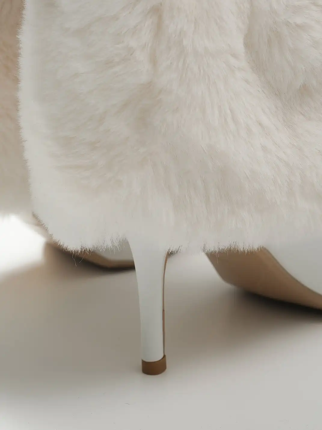 UnicornBlood | Leather Buckle Suede Pointed-toe Boots