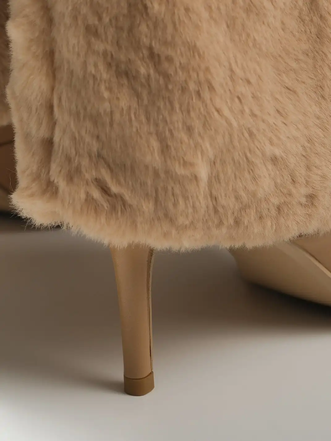 UnicornBlood | Leather Buckle Suede Pointed-toe Boots