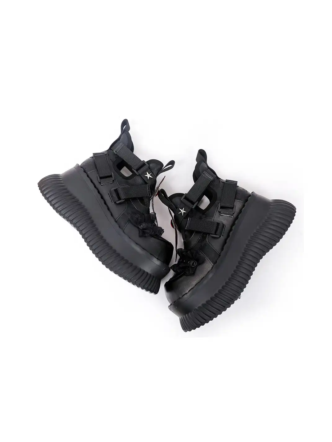 PINJIAHUI | Star and Red Cross Detail Chunky Platform Sneakers