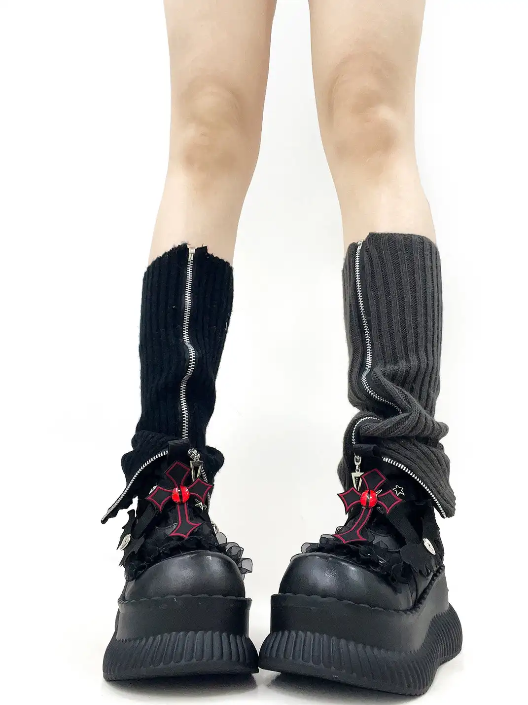 PINJIAHUI | Star and Red Cross Detail Chunky Platform Sneakers