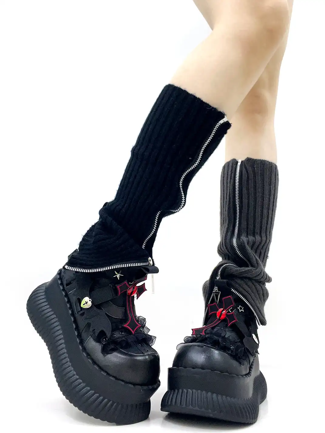 PINJIAHUI | Star and Red Cross Detail Chunky Platform Sneakers