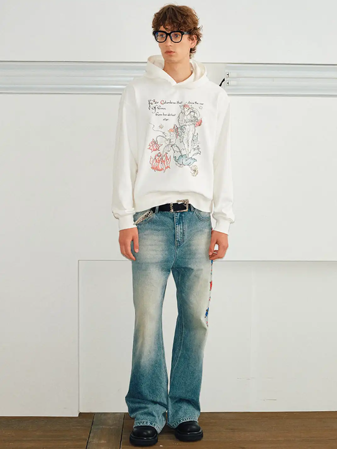 KREATE | Classic and elegant hand-painted print sweatshirt