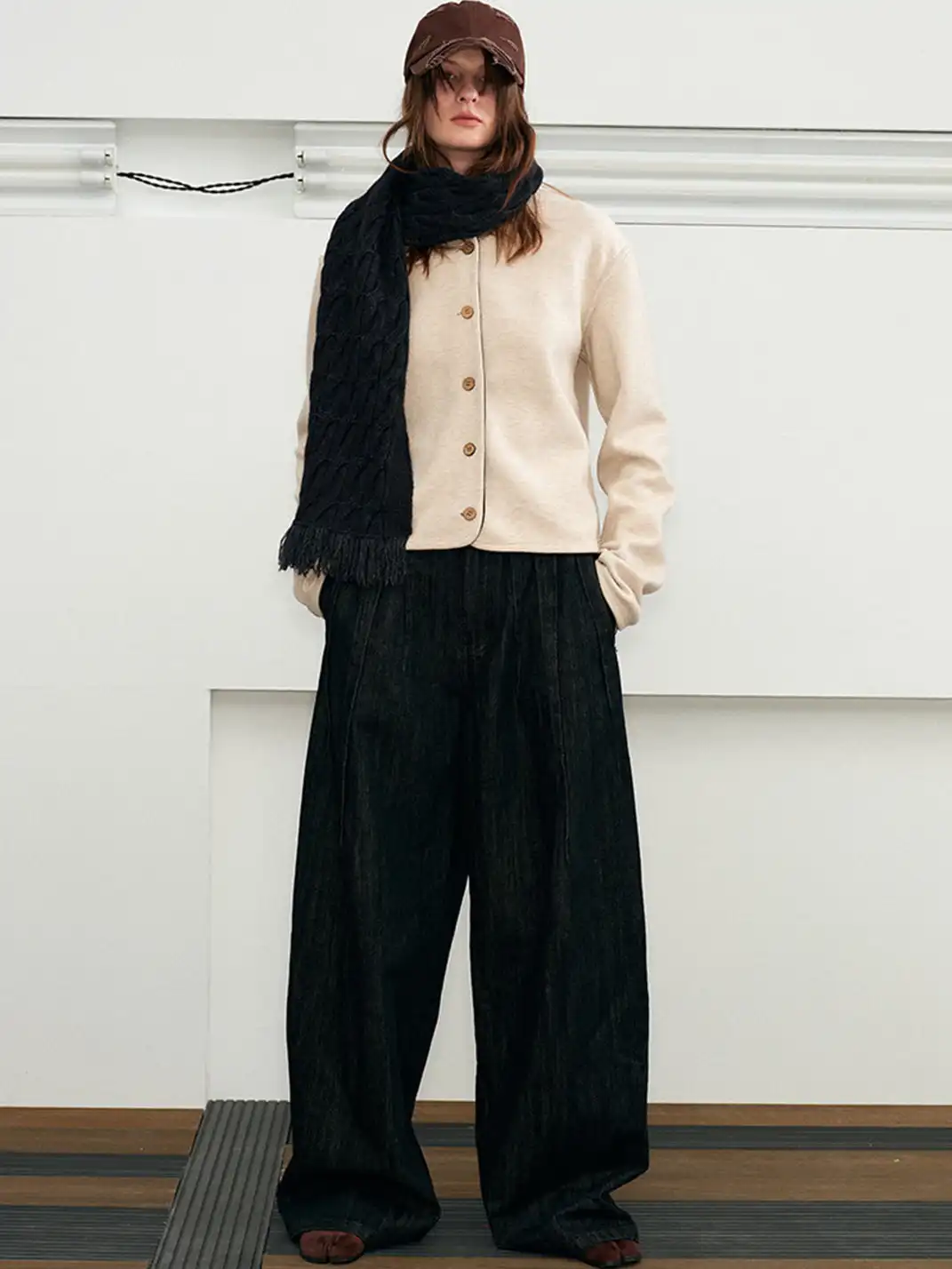 KREATE | Arctic Velvet Chunky Knit Cable Scarf