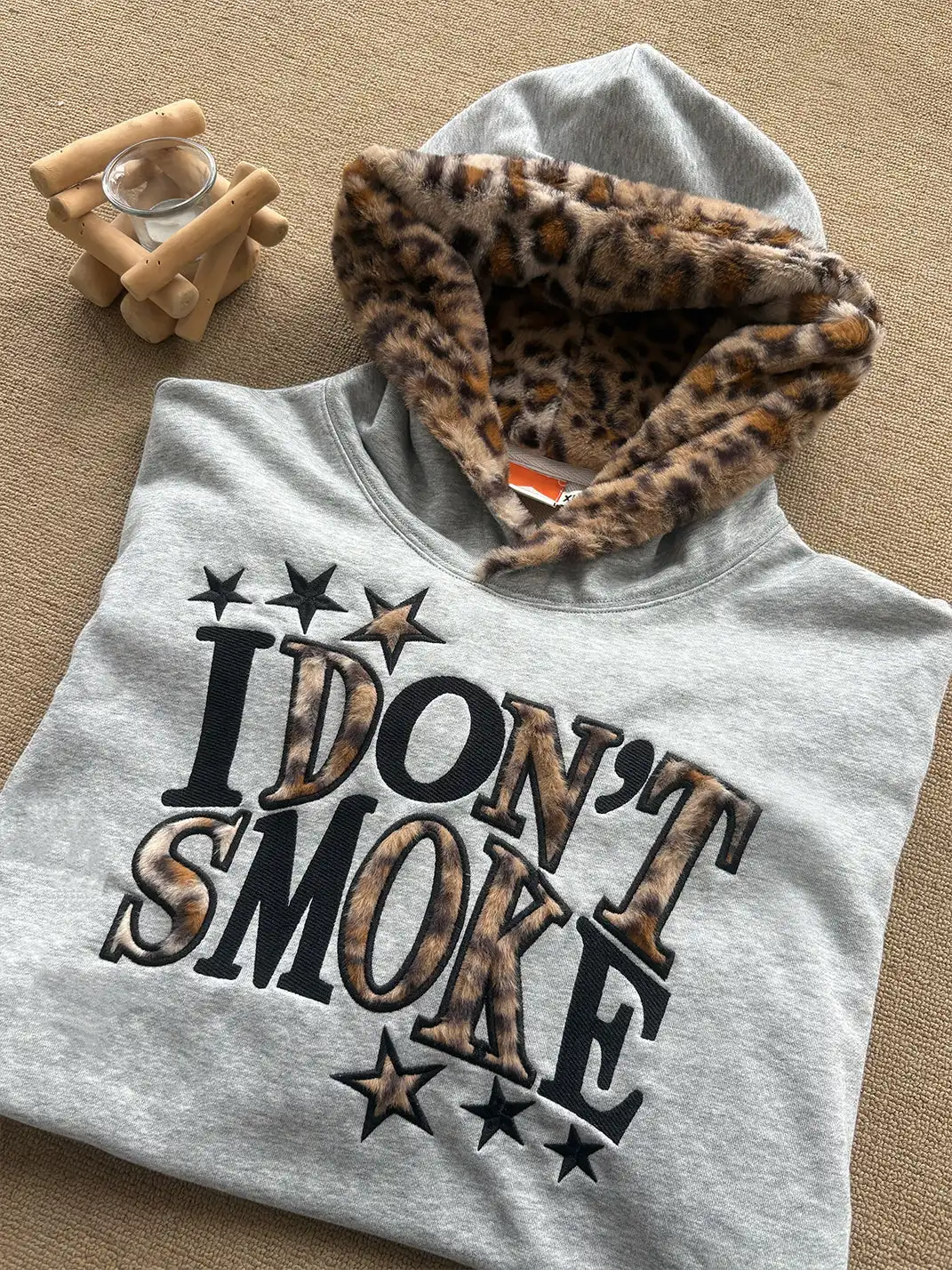 DONSMOKE | Leopard Print Star Appliqué Sweatshirt