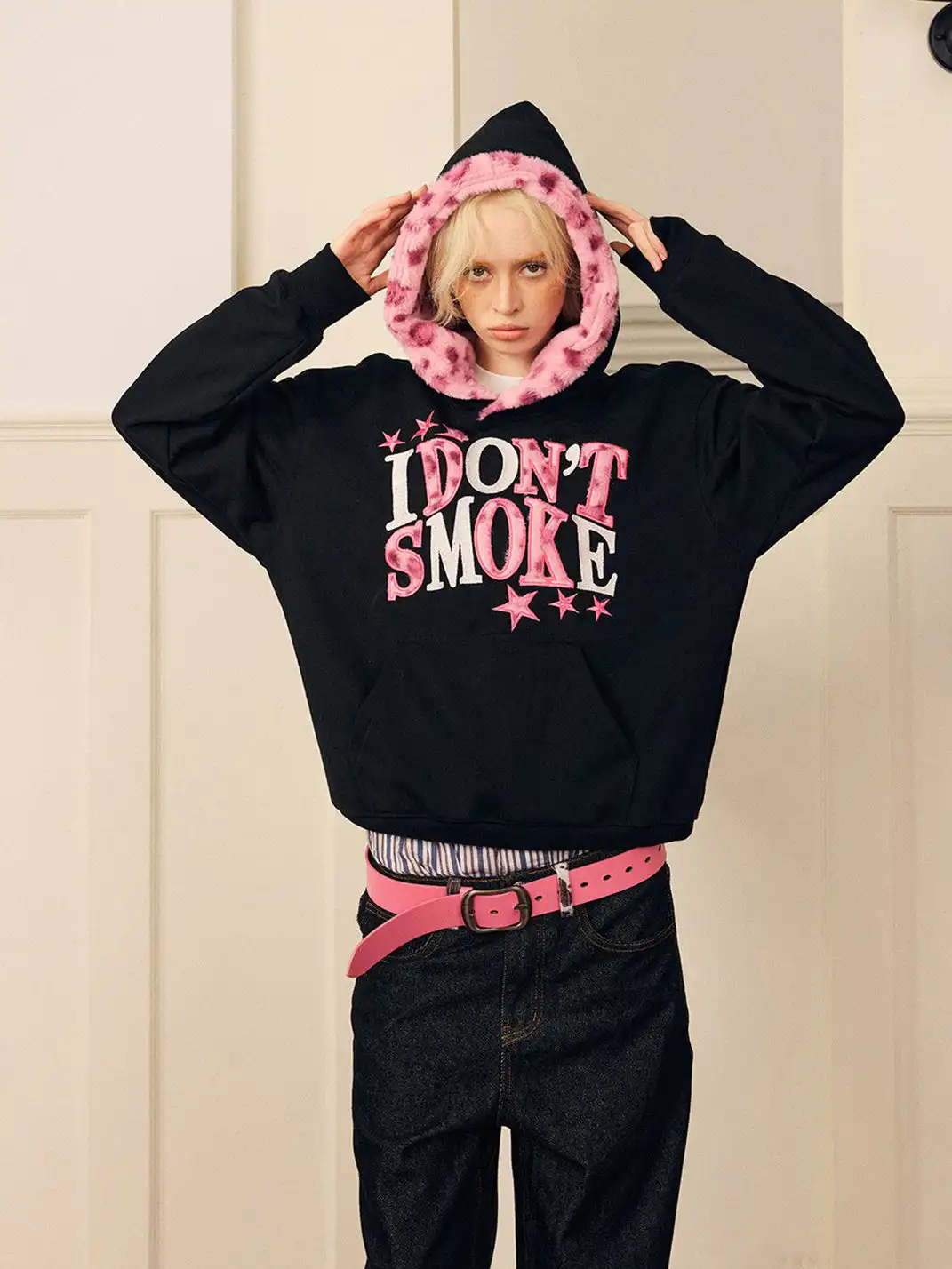DONSMOKE | Leopard Print Star Appliqué Sweatshirt