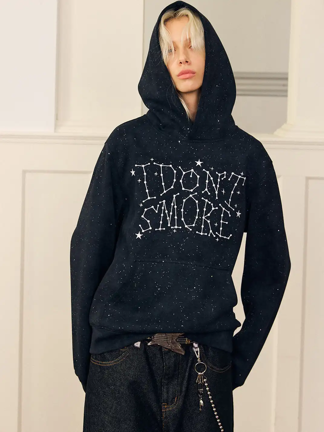 DONSMOKE | Star-Shaped Drop-Shoulder Sweatshirt