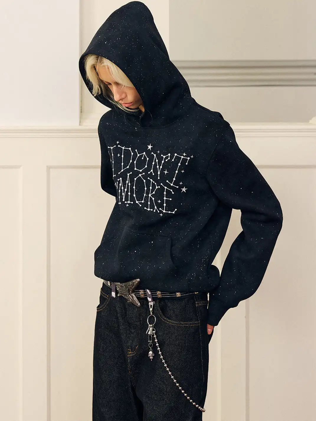 DONSMOKE | Star-Shaped Drop-Shoulder Sweatshirt