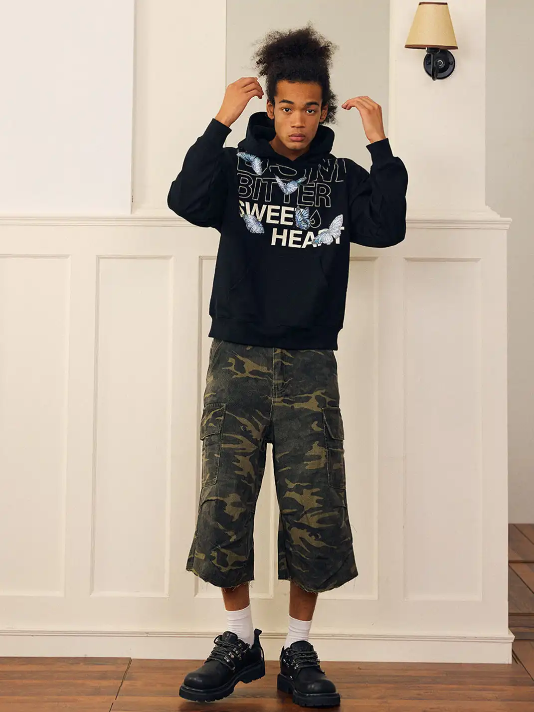 DONSMOKE | Drop-Shoulder Butterfly Sweatshirt