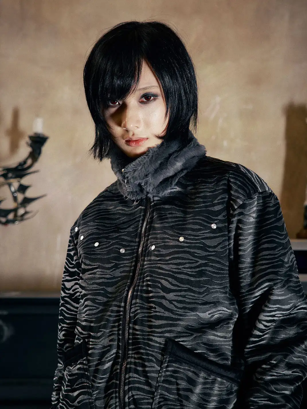 PAIKI | Tiger-Print Fur Collar Velvet Stand-Up Collar Coat