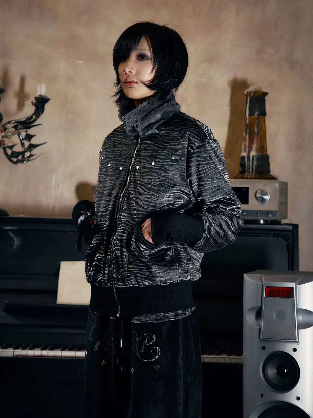 PAIKI | Tiger-Print Fur Collar Velvet Stand-Up Collar Coat