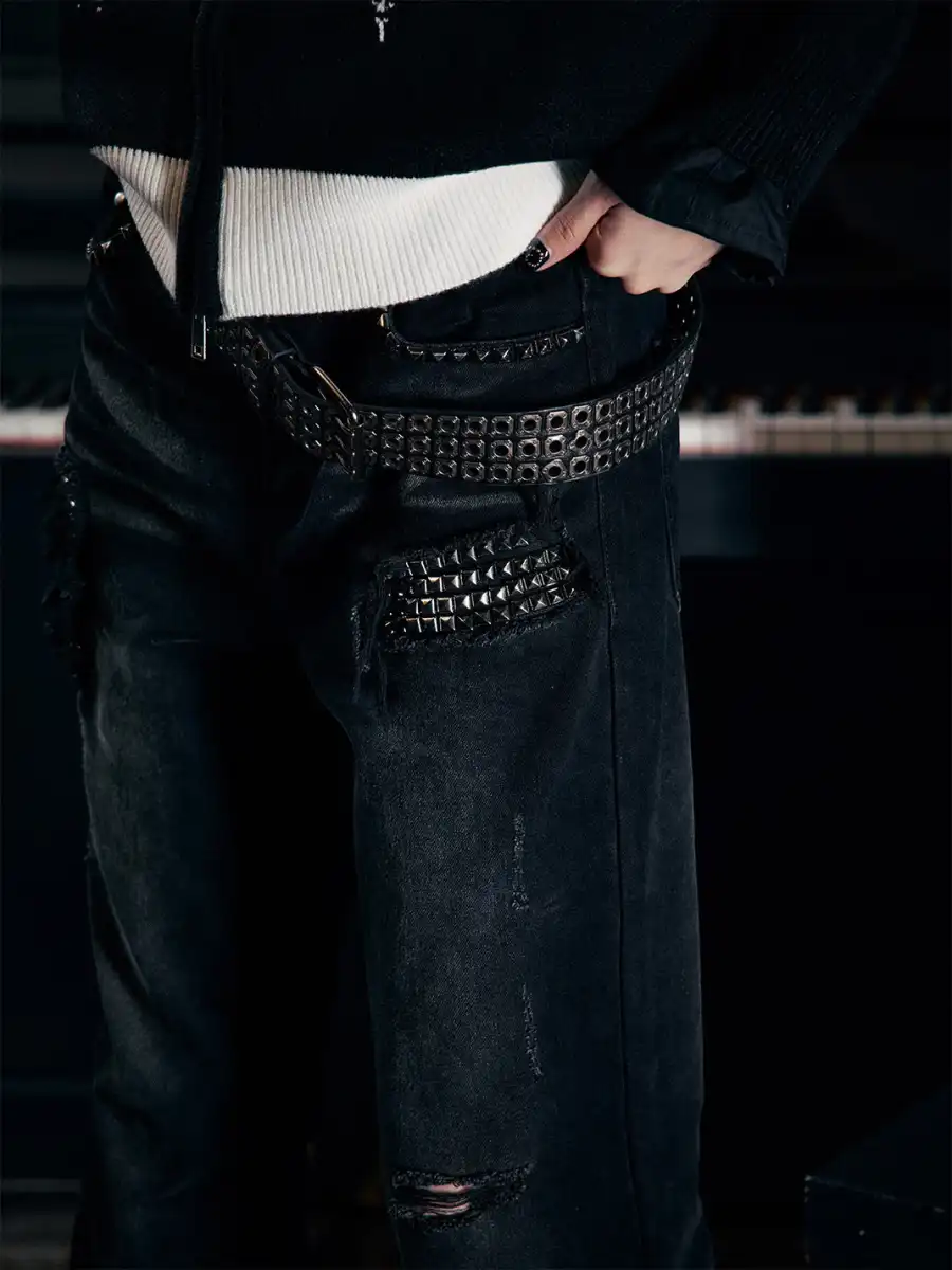PAIKI | Riveted Ripped Washed Jeans - 3