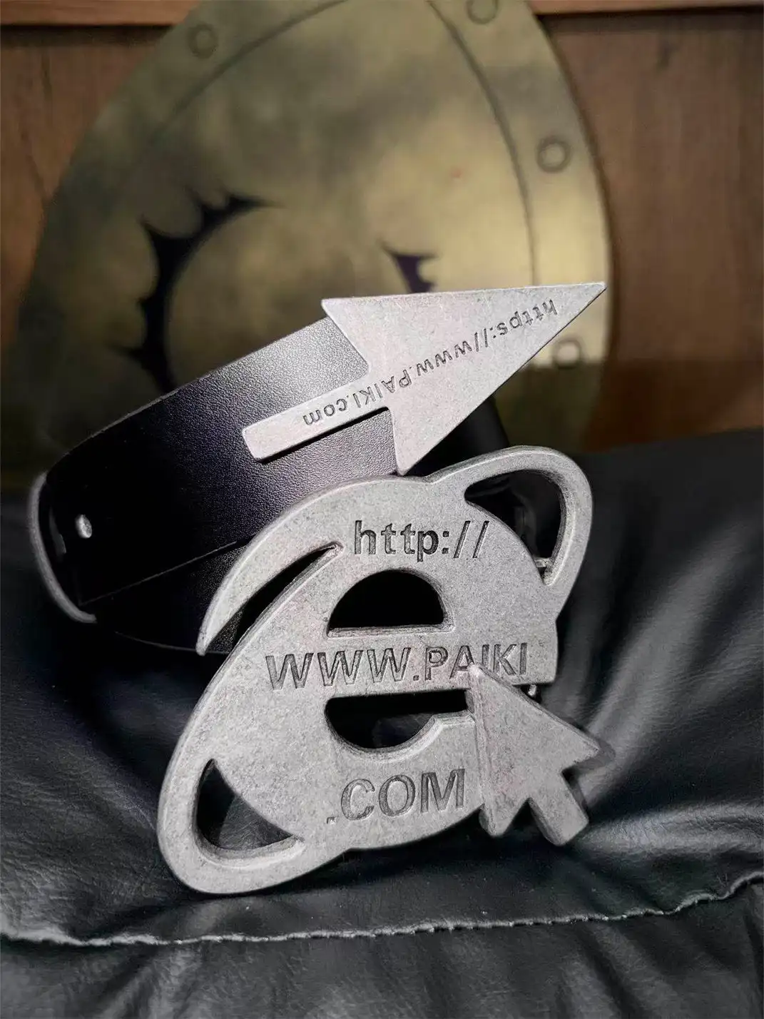 PAIKI | Browser Mouse Distressed Metal Belt