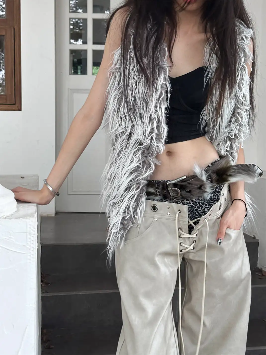 FULLTIDE | Gradient Irregular Fur Vest