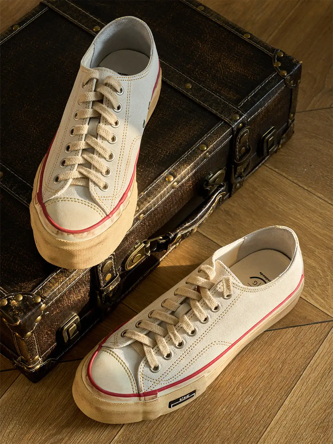 PIPG | Retro Distressed Canvas Shoes