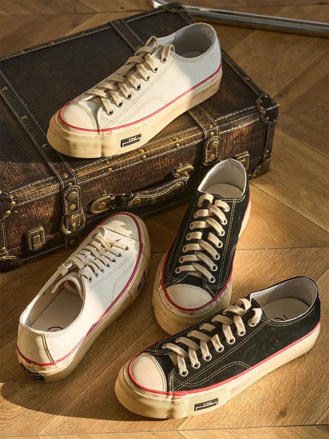 PIPG | Retro Distressed Canvas Shoes