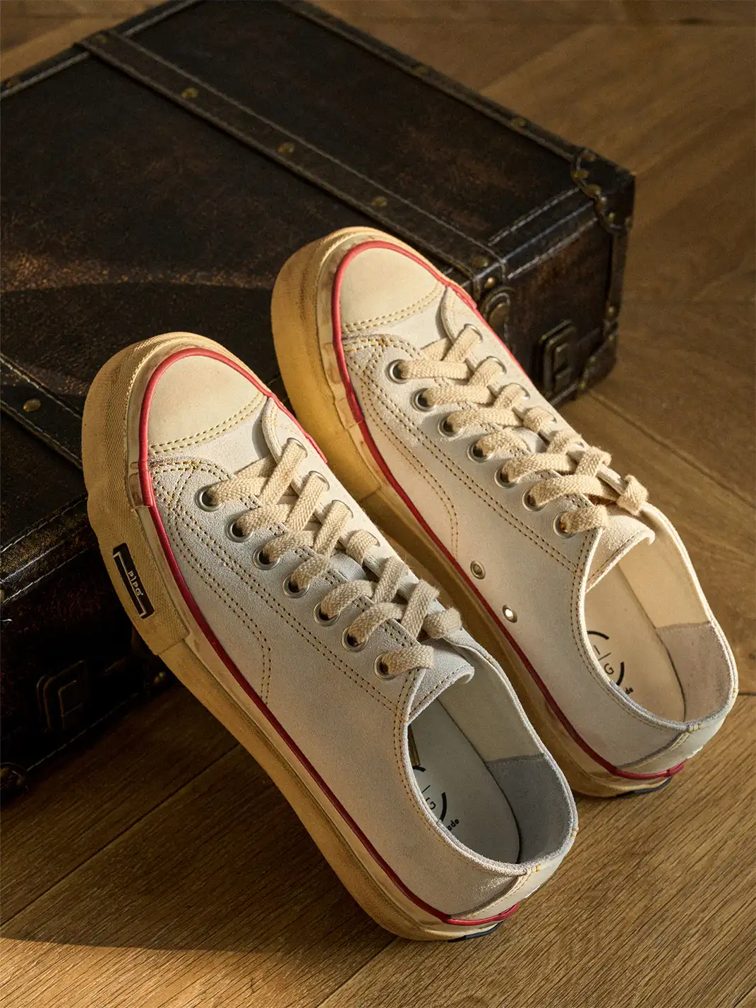 PIPG | Retro Distressed Canvas Shoes
