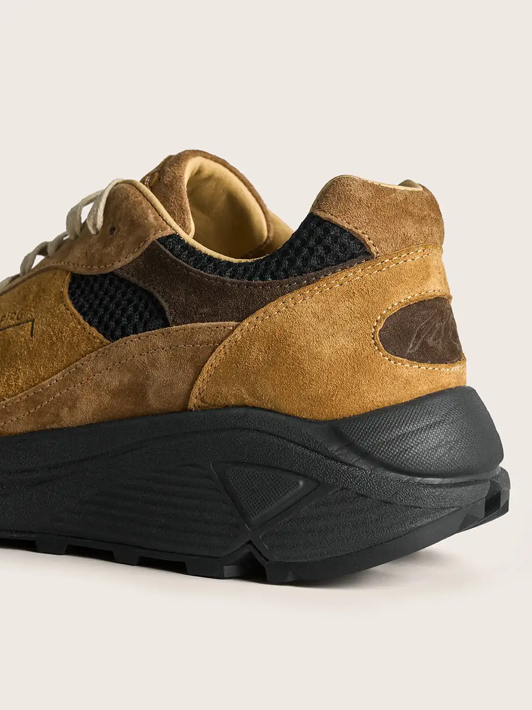 PIPG | Retro Distressed Dad Shoes