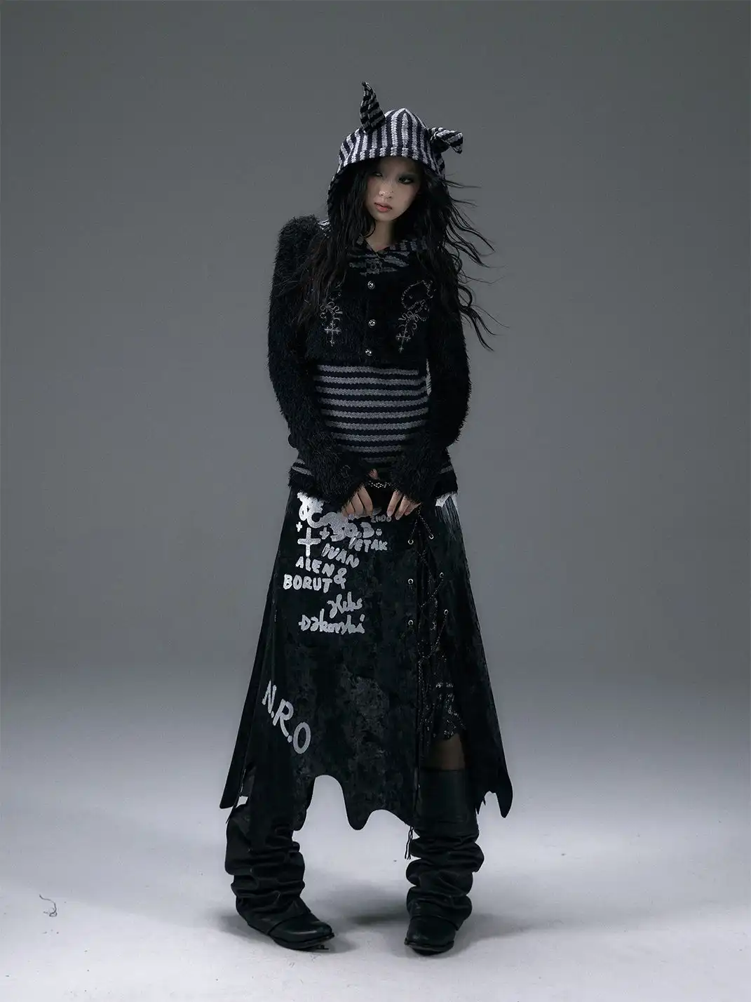 NO ROMANCE | Embroidered Two-Piece Striped Hooded Long-Sleeved Top