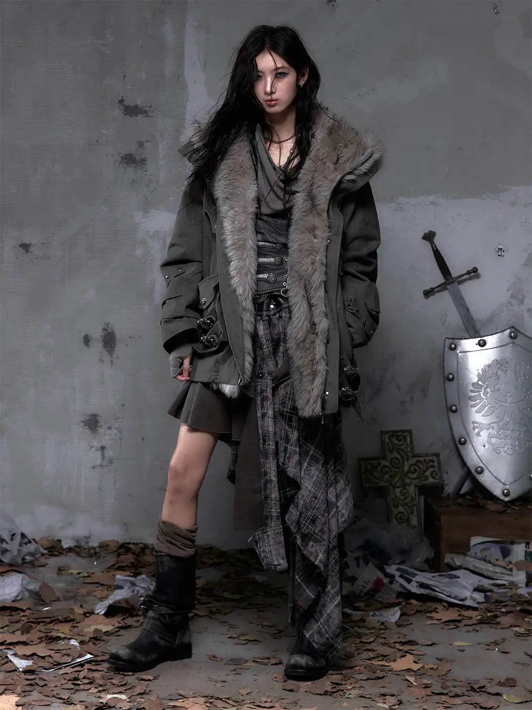 NO ROMANCE | Distressed 3D Pocket and Fur Collar Cotton Coat