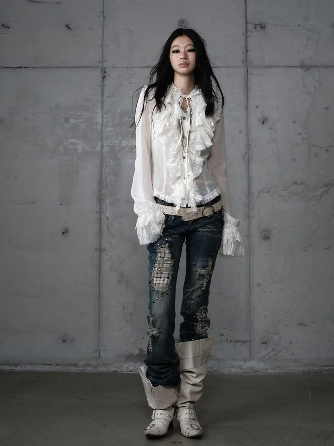 NO ROMANCE | Retro Court-Style Ruffled Lace Shirt