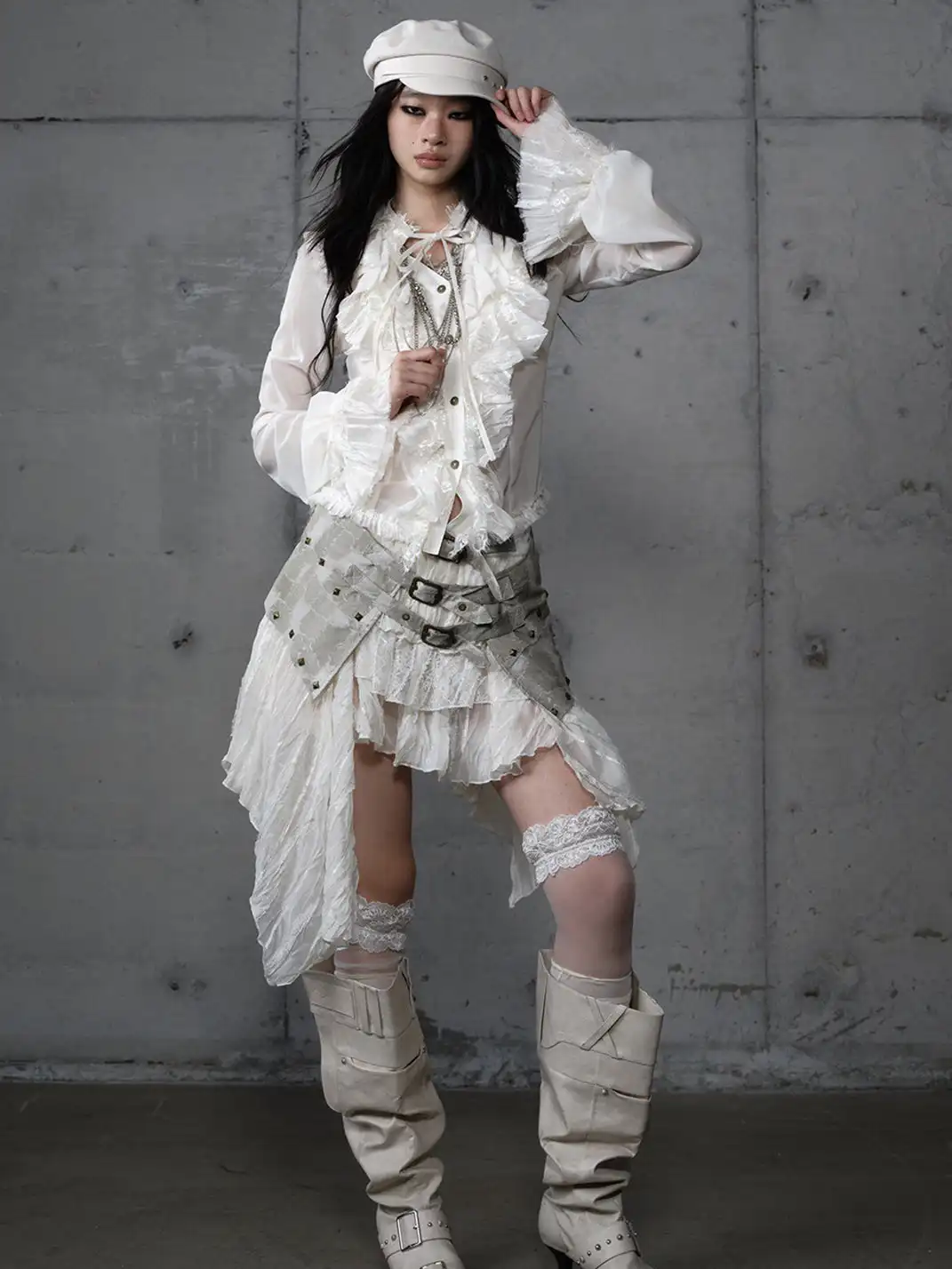 NO ROMANCE | Retro Court-Style Ruffled Lace Shirt