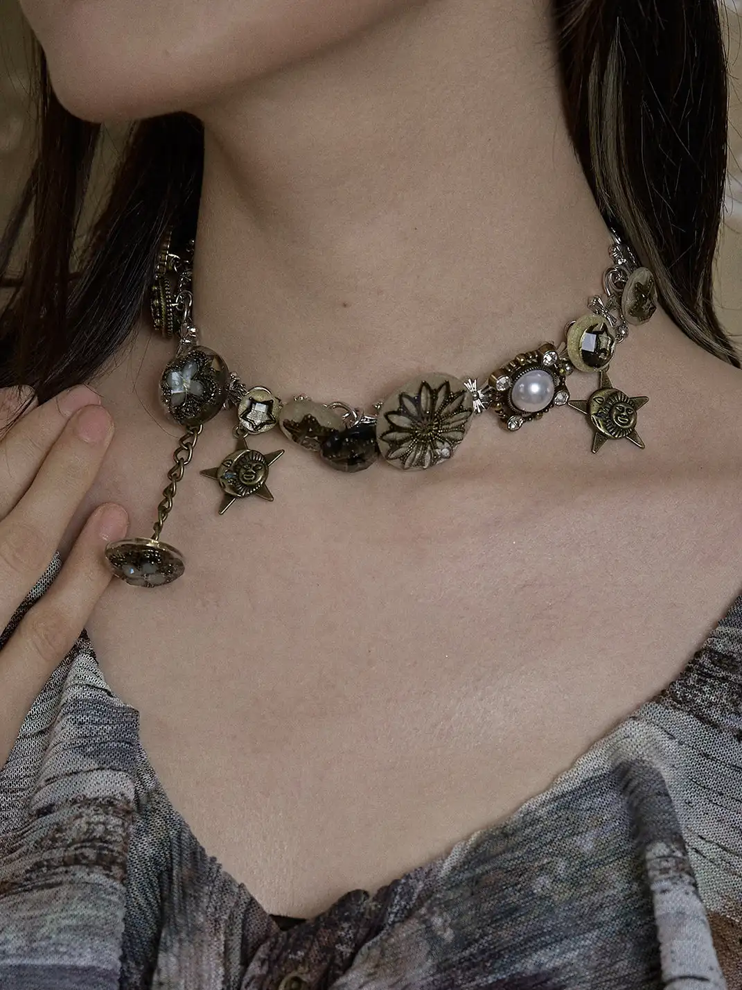 NO ROMANCE | Button Necklace With Five-Pointed Star Collarbone Chain