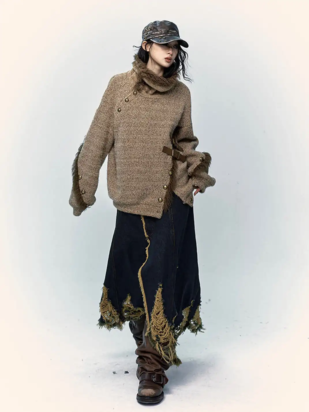 NO ROMANCE | Raw Edge Loose Knit Sweater
