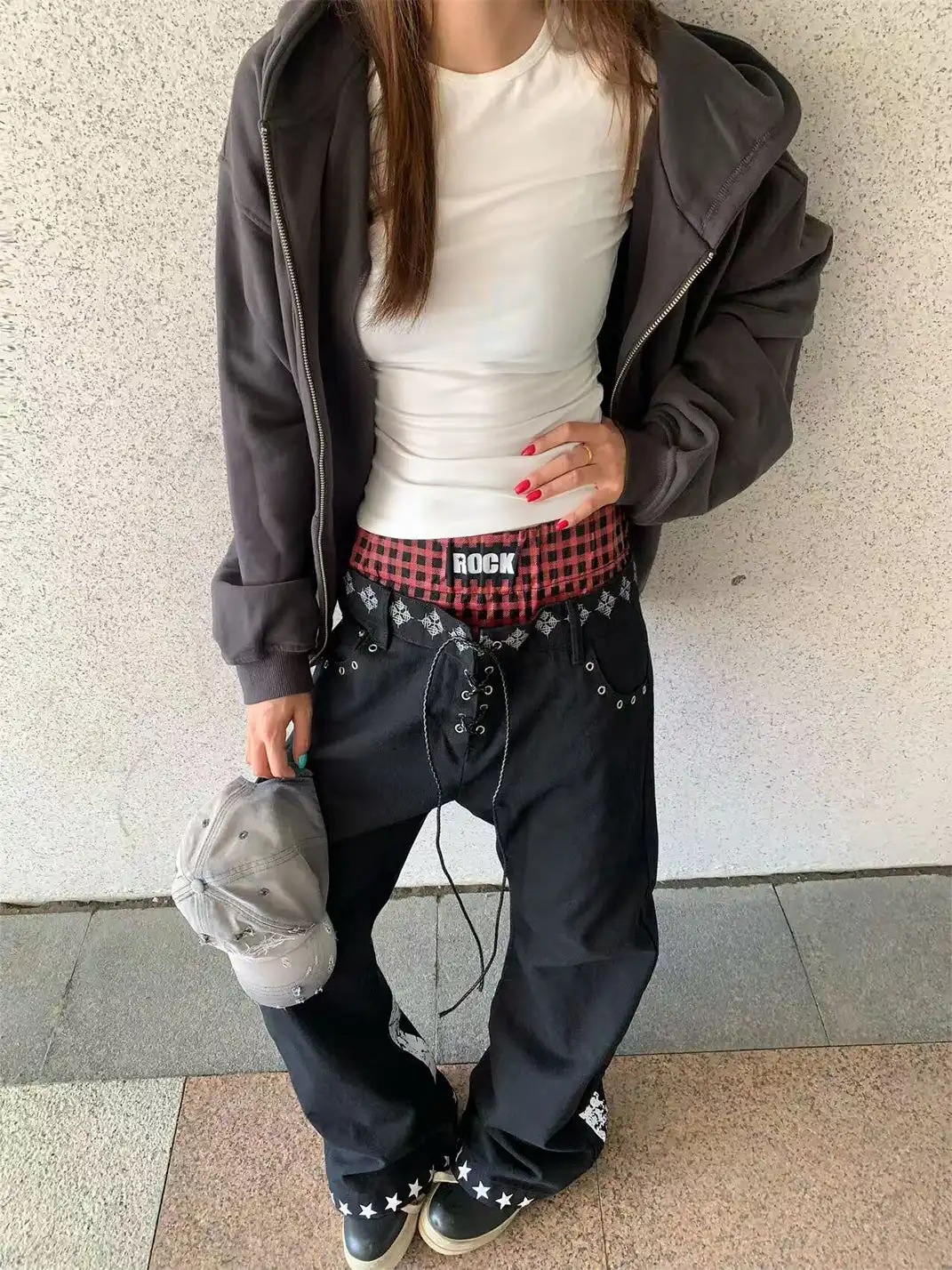 DETW | Drawstring Color-Blocked Curved Jeans