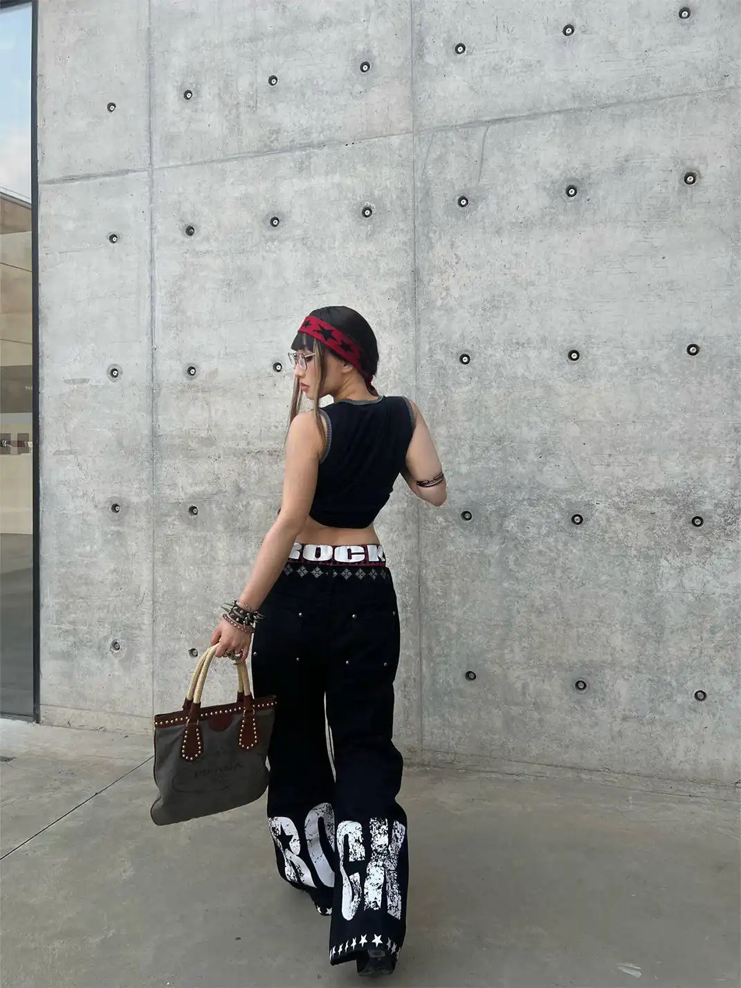 DETW | Drawstring Color-Blocked Curved Jeans