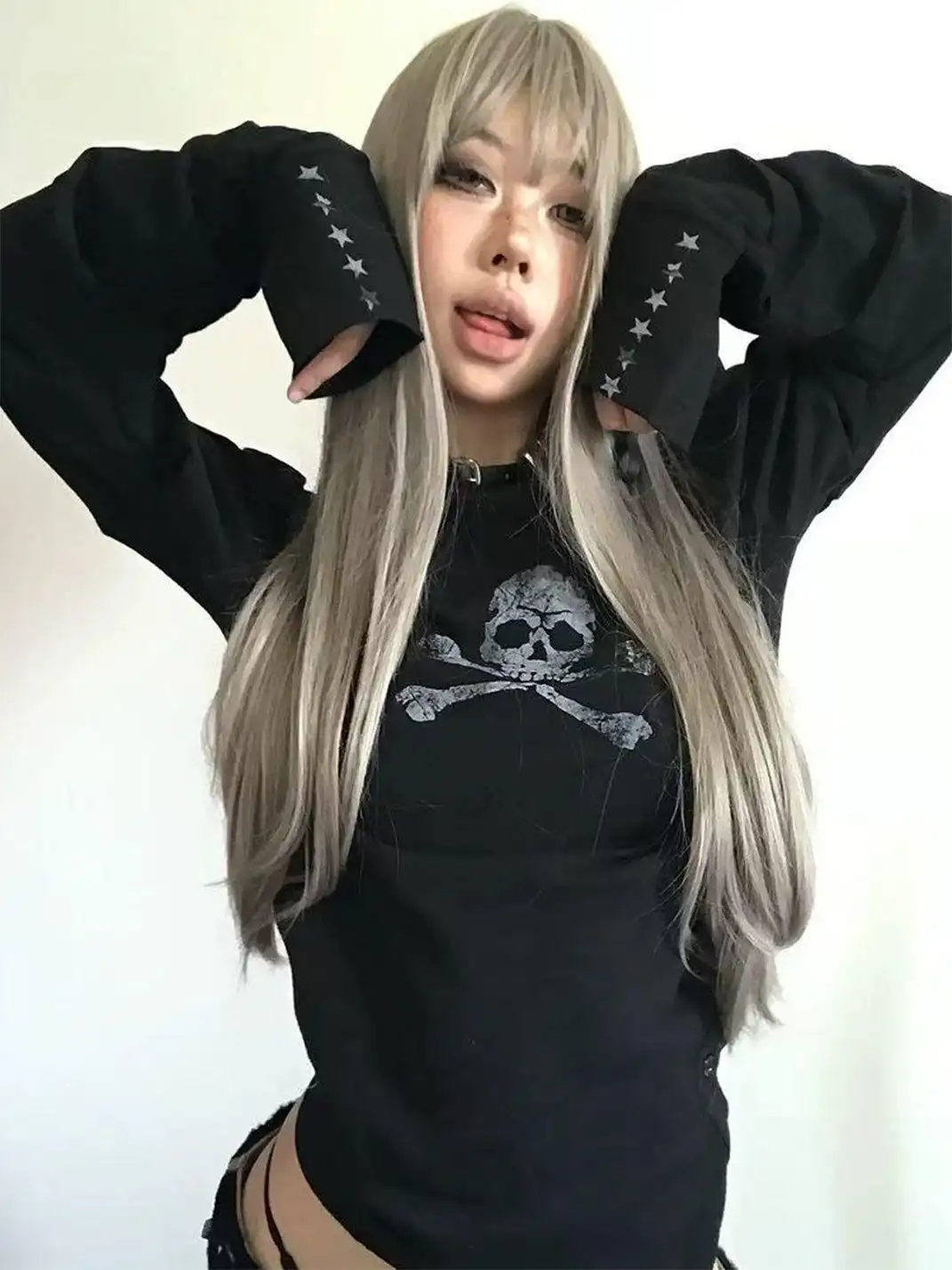 DETW | Skull-Shaped Scimitar Pleated Long Sleeves