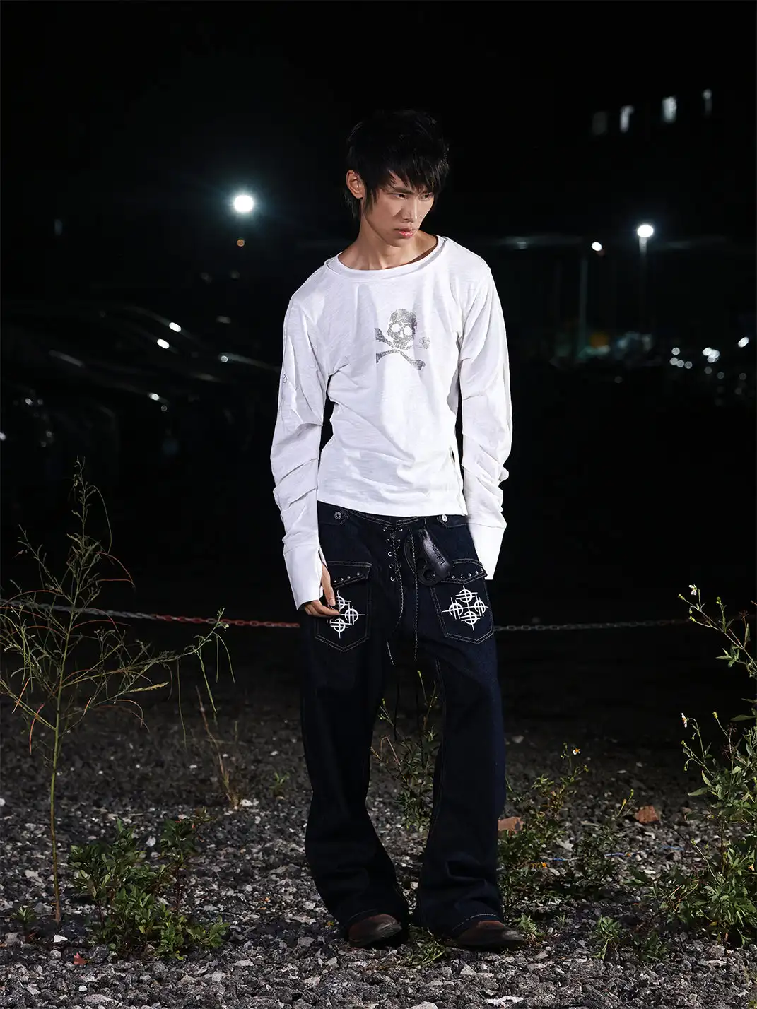 DETW | Skull-Shaped Scimitar Pleated Long Sleeves
