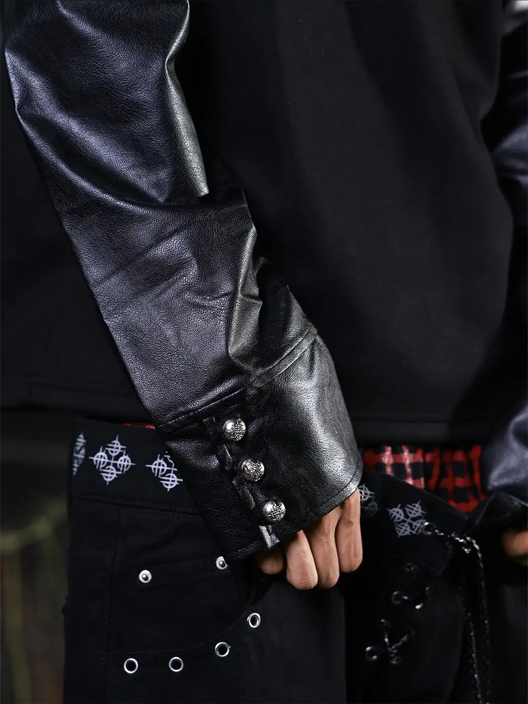 DETW | "Red Star Badge" Punk Studded Collar Long Sleeve