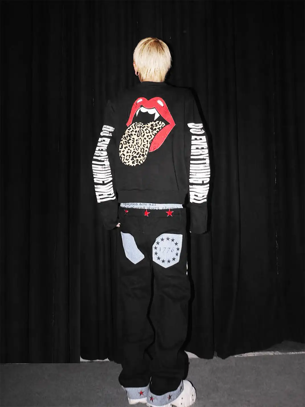 DETW | Leopard Print Tongue Print Studded Long Sleeve