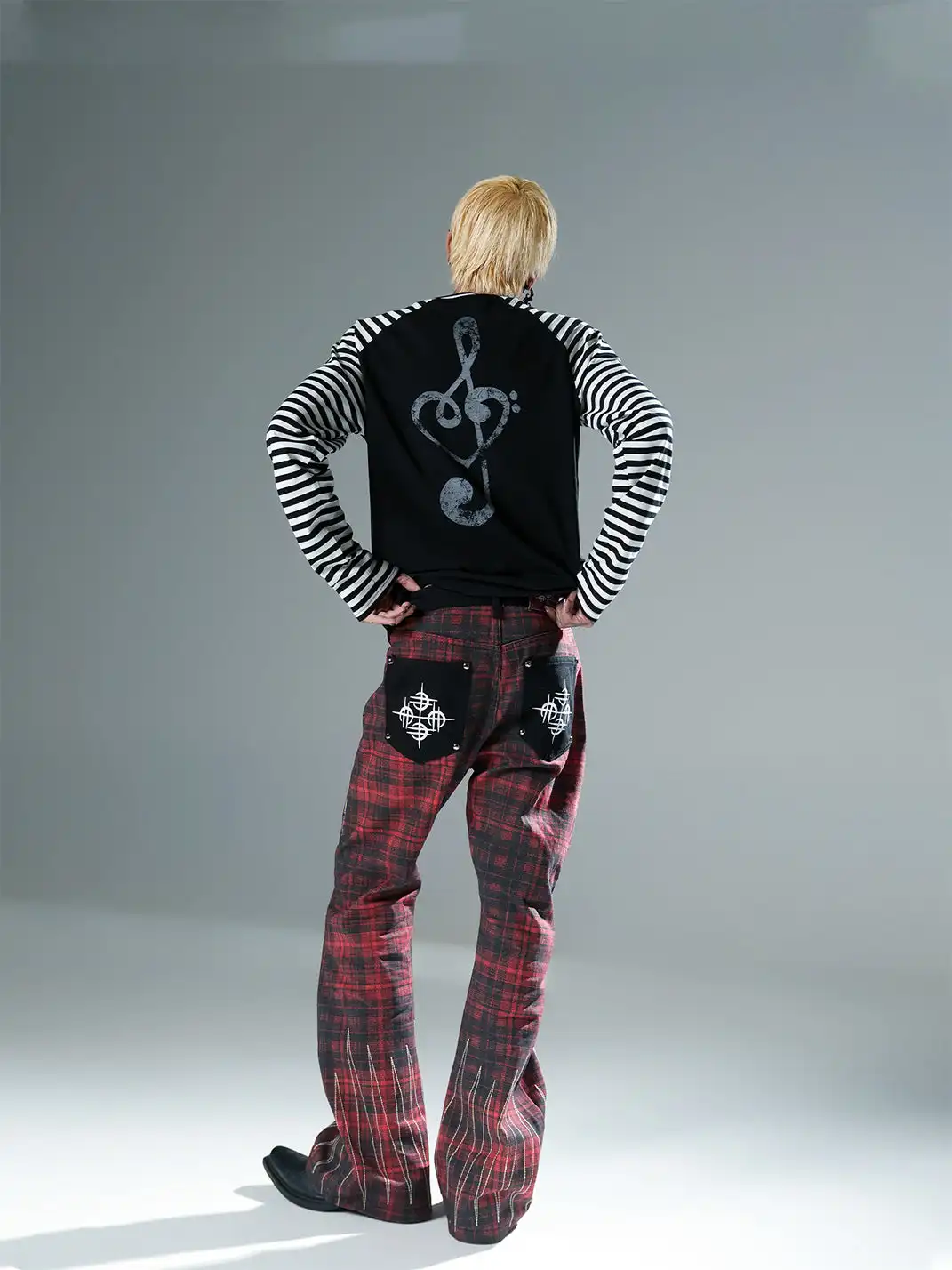 DETW | Musical Note Striped Raglan Sleeves Tee