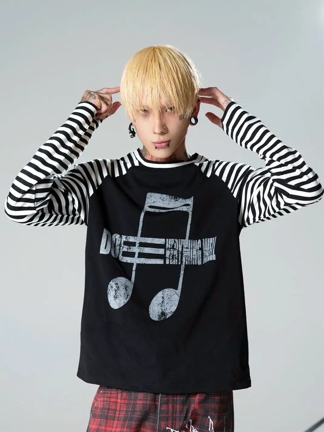DETW | Musical Note Striped Raglan Sleeves Tee