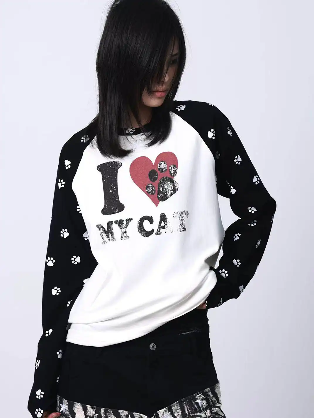 DETW | "I LOVE MY CAT" Printed Raglan Sleeve Tee